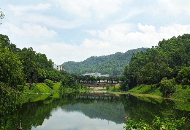 广州番禺职业技术学院